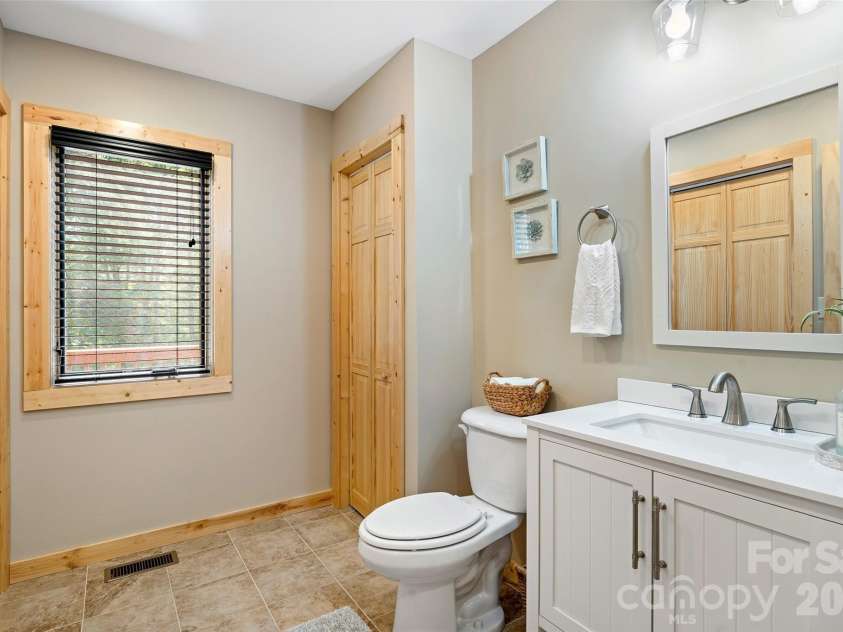 3122 Bear Paw Avenue, Valdese, NC 28690.  MLS# CAR4373638, YatesRealty ID 18666. 