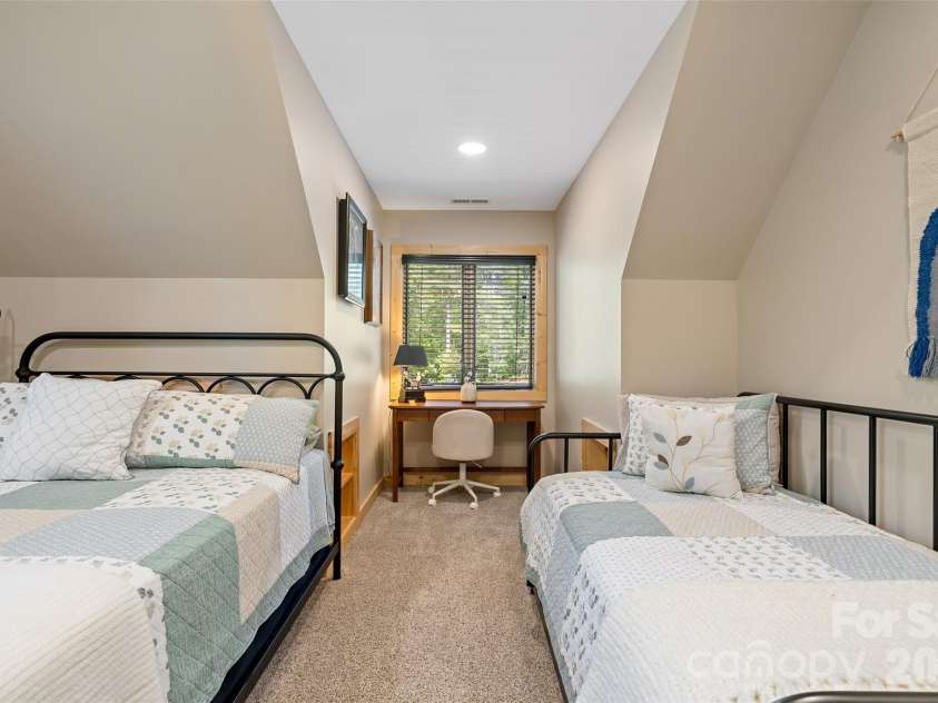 3122 Bear Paw Avenue, Valdese, NC 28690.  MLS# CAR4373638, YatesRealty ID 18666. 