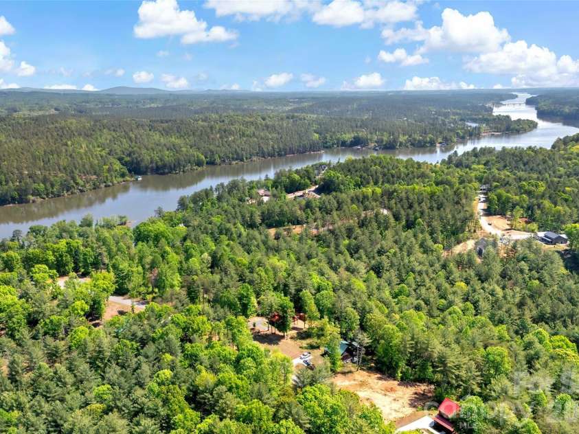 3122 Bear Paw Avenue, Valdese, NC 28690.  MLS# CAR4373638, YatesRealty ID 18666. 