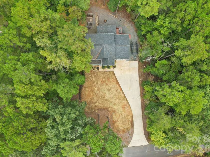 589 Newport Drive, Mount Gilead, NC 27306.  MLS# CAR4306770, YatesRealty ID 18667. 