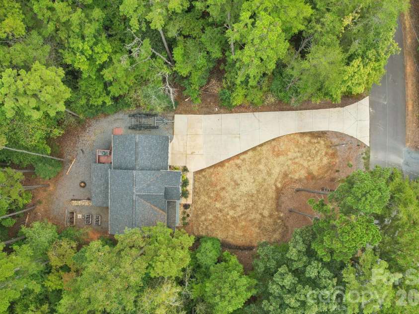 589 Newport Drive, Mount Gilead, NC 27306.  MLS# CAR4306770, YatesRealty ID 18667. 
