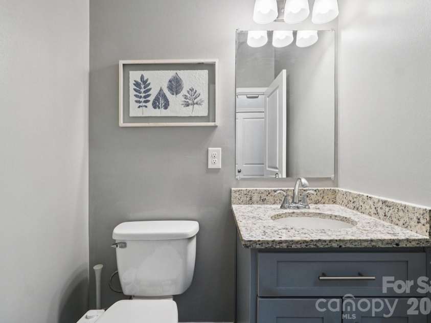 589 Newport Drive, Mount Gilead, NC 27306.  MLS# CAR4306770, YatesRealty ID 18667. Half Bathroom on Main Level