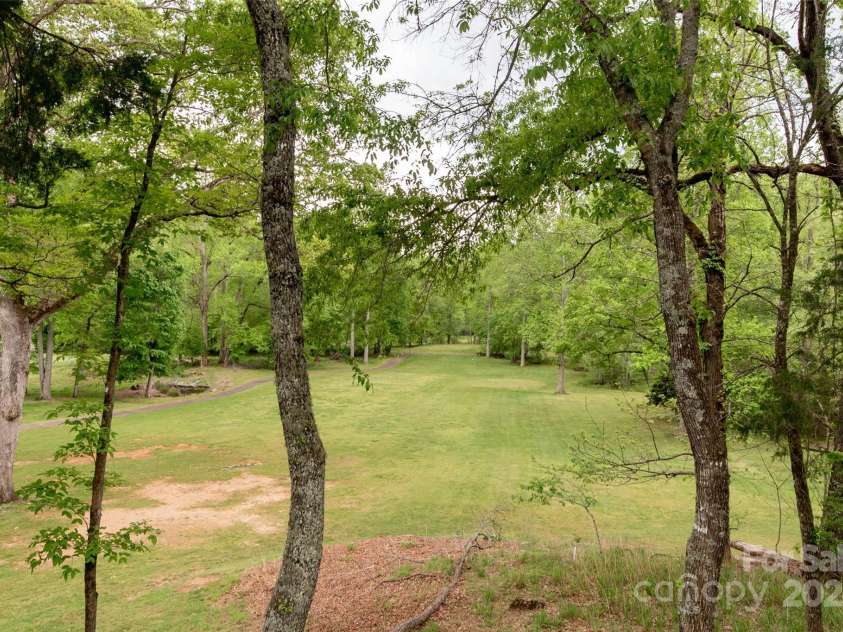 775B Oak Creek Road, Franklin, NC 28734.  MLS# CAR4252591, YatesRealty ID 18667. 