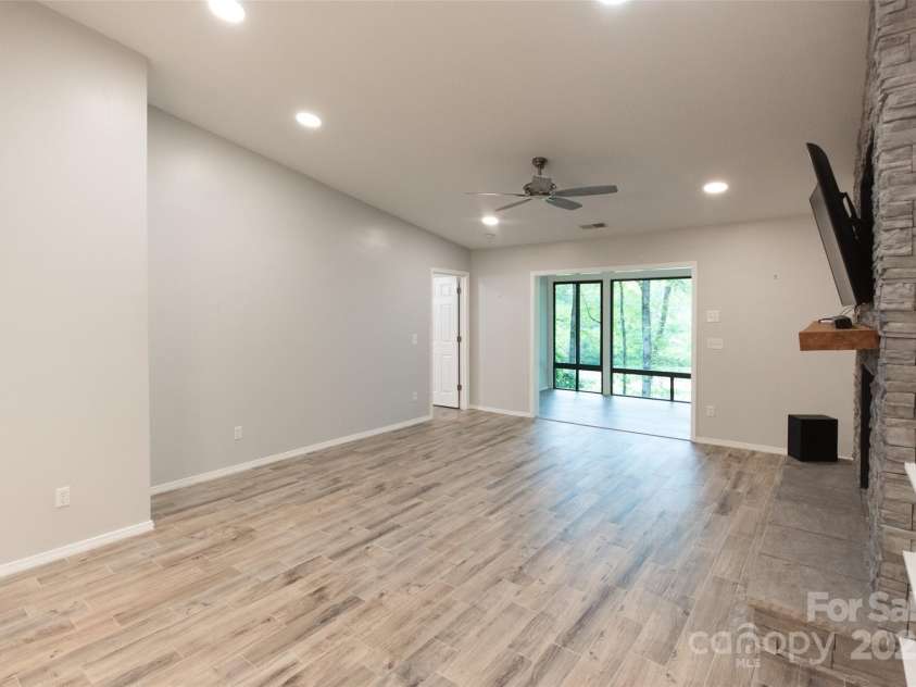 775B Oak Creek Road, Franklin, NC 28734.  MLS# CAR4252591, YatesRealty ID 18667. 