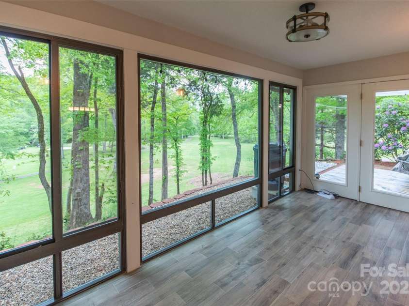 775B Oak Creek Road, Franklin, NC 28734.  MLS# CAR4252591, YatesRealty ID 18667. 
