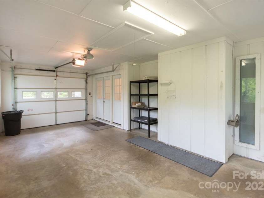 775B Oak Creek Road, Franklin, NC 28734.  MLS# CAR4252591, YatesRealty ID 18667. 