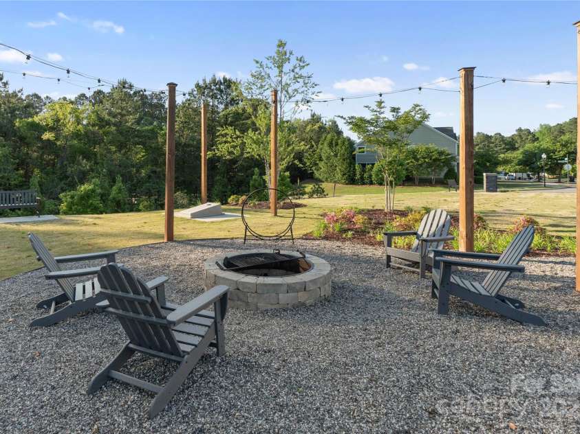 131 Berkeley Avenue, Mooresville, NC 28117.  MLS# CAR4249397, YatesRealty ID 18668. Recreation area a few steps away from the home.