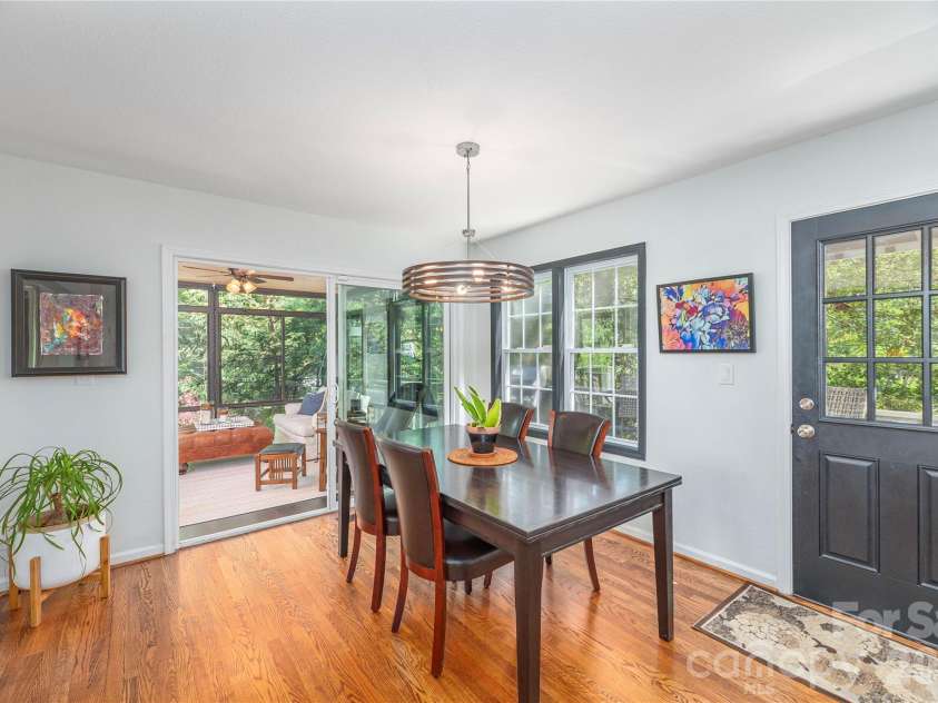 196 Rockhold Drive, Asheville, NC 28804.  MLS# CAR4374613, YatesRealty ID 18669. 