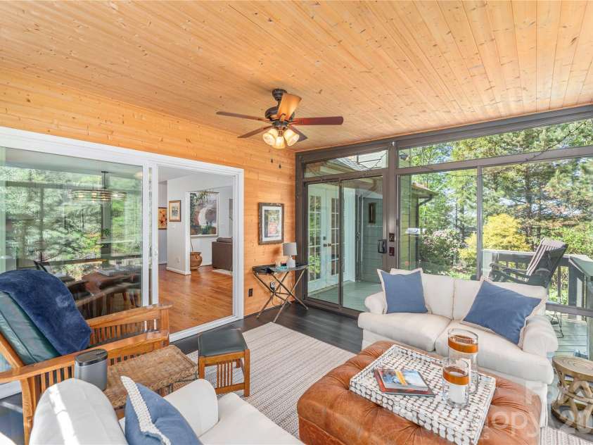 196 Rockhold Drive, Asheville, NC 28804.  MLS# CAR4374613, YatesRealty ID 18669. 