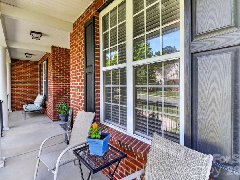 10011 King George Lane, Waxhaw, NC 28173.  MLS# CAR4371603, YatesRealty ID 18670. 