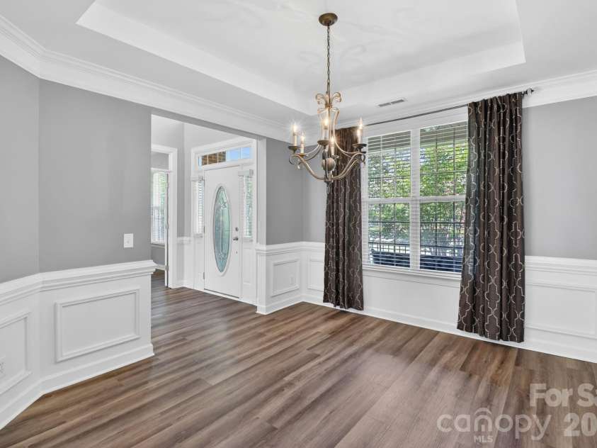10011 King George Lane, Waxhaw, NC 28173.  MLS# CAR4371603, YatesRealty ID 18670. 