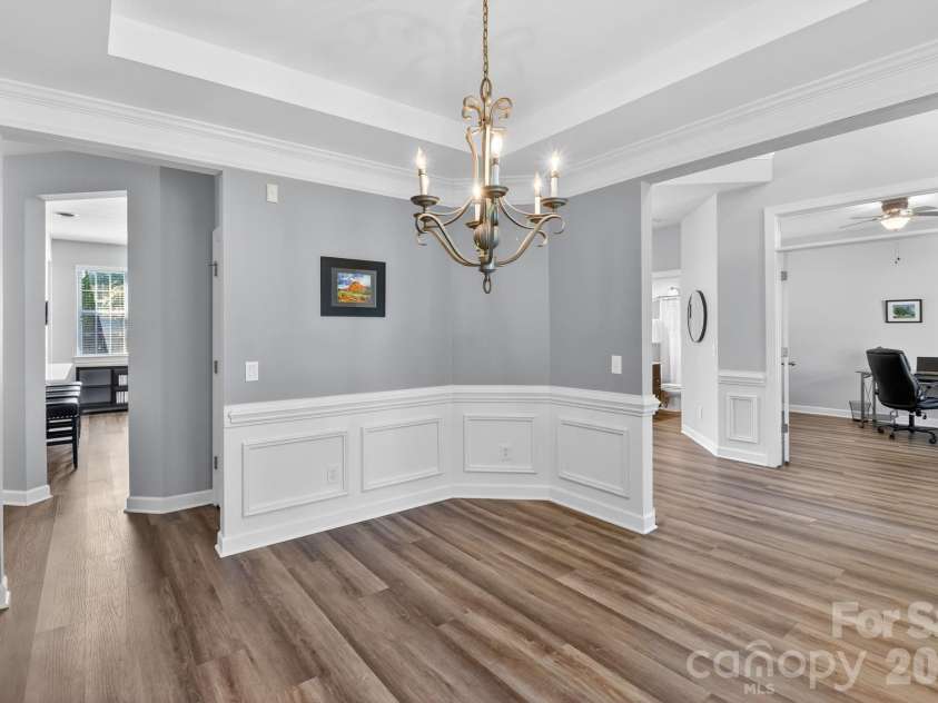 10011 King George Lane, Waxhaw, NC 28173.  MLS# CAR4371603, YatesRealty ID 18670. 