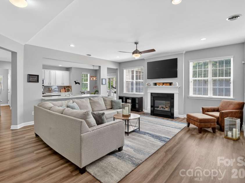 10011 King George Lane, Waxhaw, NC 28173.  MLS# CAR4371603, YatesRealty ID 18670. 