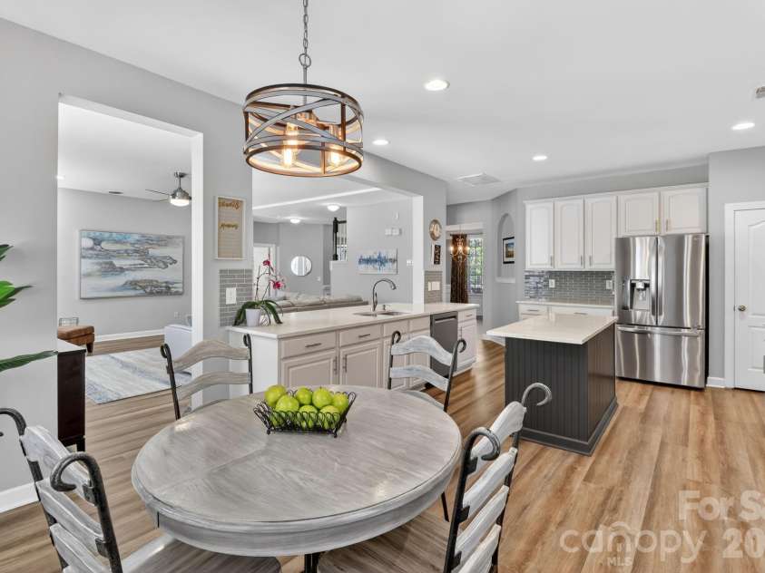 10011 King George Lane, Waxhaw, NC 28173.  MLS# CAR4371603, YatesRealty ID 18670. 