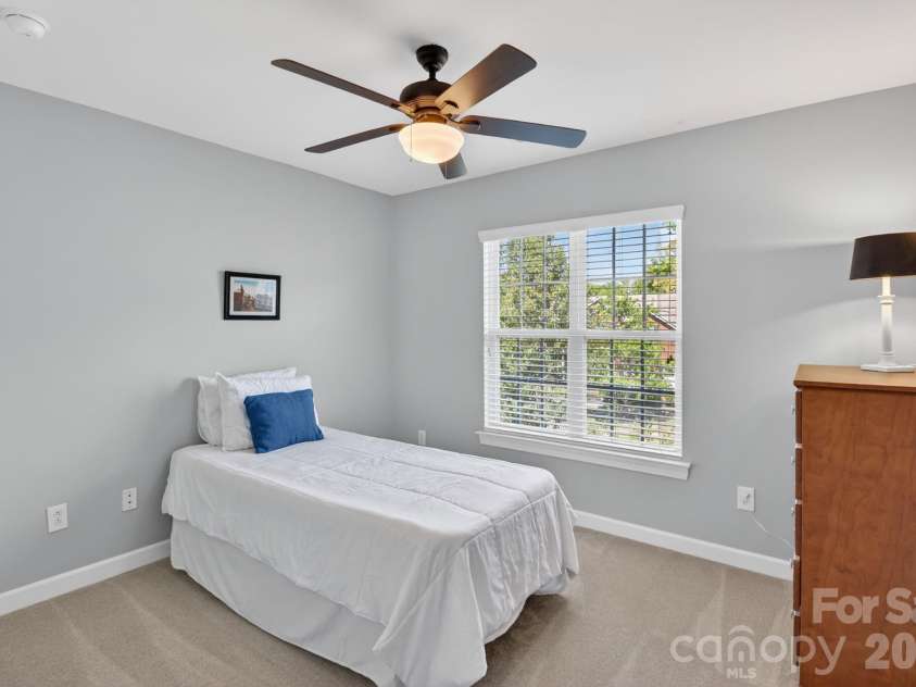 10011 King George Lane, Waxhaw, NC 28173.  MLS# CAR4371603, YatesRealty ID 18670. 