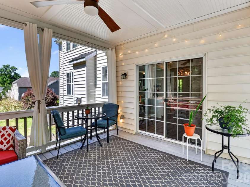 10011 King George Lane, Waxhaw, NC 28173.  MLS# CAR4371603, YatesRealty ID 18670. 
