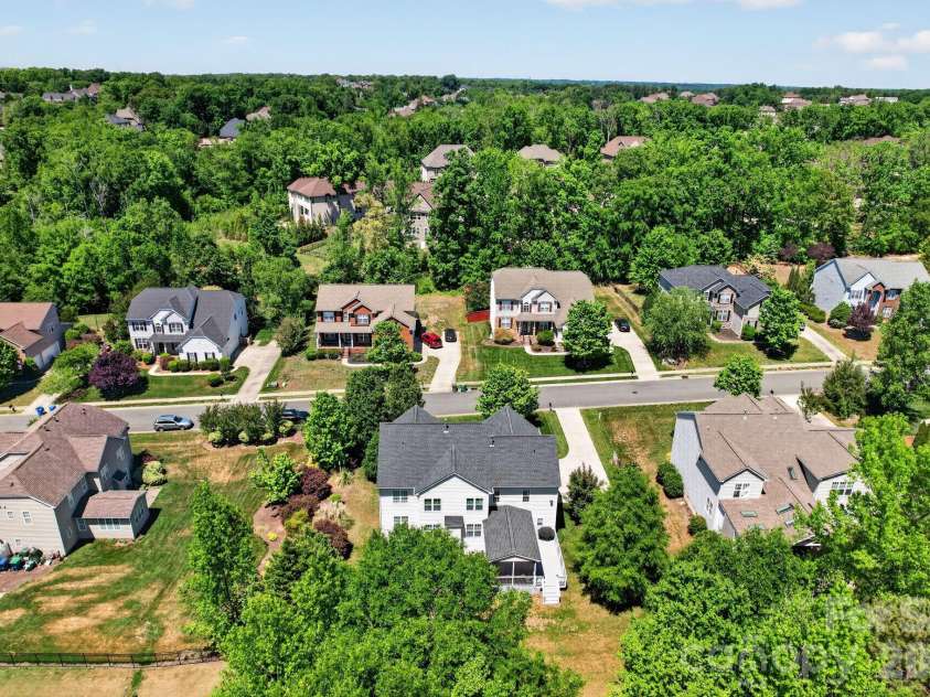 10011 King George Lane, Waxhaw, NC 28173.  MLS# CAR4371603, YatesRealty ID 18670. 