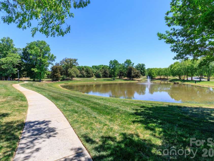 10011 King George Lane, Waxhaw, NC 28173.  MLS# CAR4371603, YatesRealty ID 18670. 