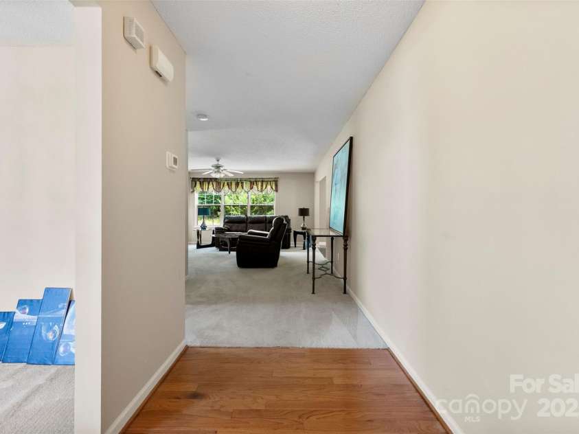 6229 Sid Crane Drive, Charlotte, NC 28216.  MLS# CAR4265396, YatesRealty ID 18670. 