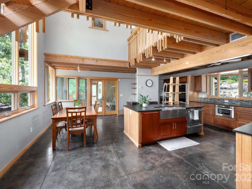 588 Long Branch Road, Swannanoa, NC 28778.  MLS# CAR4268003, YatesRealty ID 18671. 