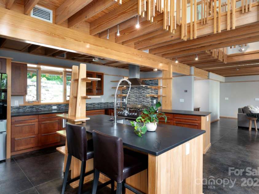 588 Long Branch Road, Swannanoa, NC 28778.  MLS# CAR4268003, YatesRealty ID 18671. 