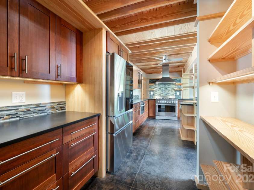 588 Long Branch Road, Swannanoa, NC 28778.  MLS# CAR4268003, YatesRealty ID 18671. 