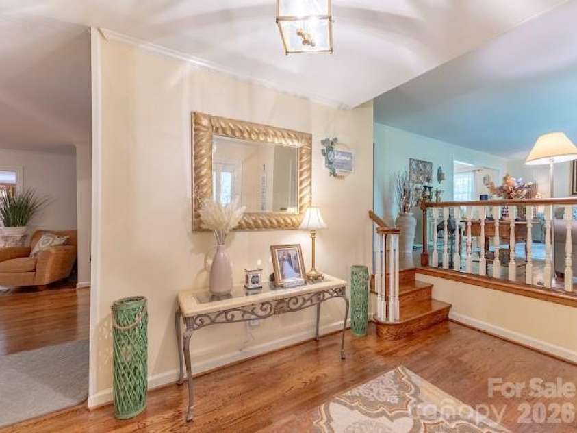 819 Chesterfield Circle, Lenoir, NC 28645.  MLS# CAR4369439, YatesRealty ID 18672. 
