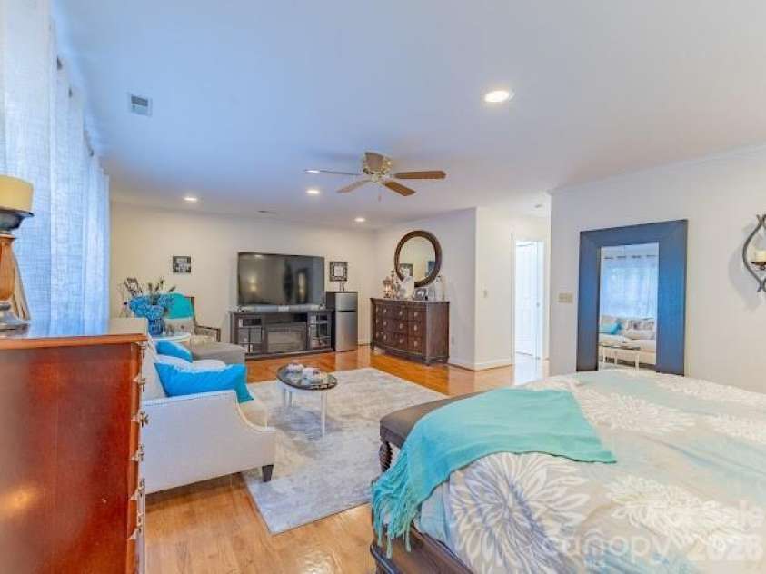 819 Chesterfield Circle, Lenoir, NC 28645.  MLS# CAR4369439, YatesRealty ID 18672. 