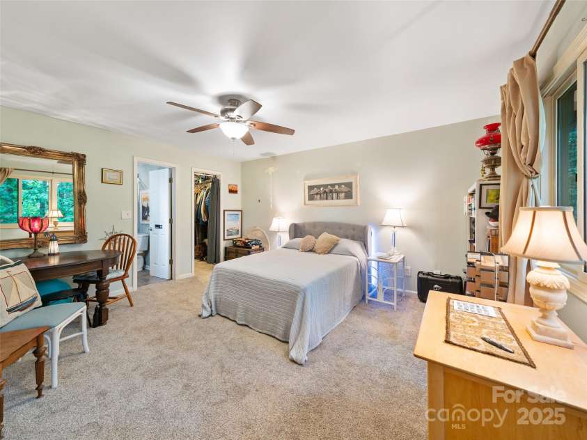 278 Mount View Drive, Burnsville, NC 28714.  MLS# CAR4259285, YatesRealty ID 18673. Main Level Primary Bedroom