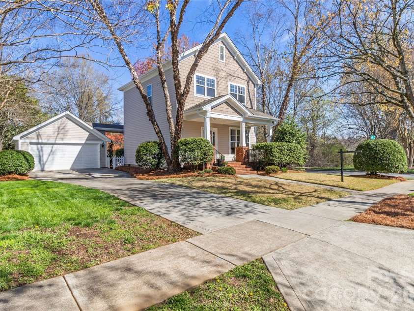 8325 Strandhill Road, Huntersville, NC 28078.  MLS# CAR4354454, YatesRealty ID 18673. Come check out this beautiful home, lovingly cared for and just waiting for it's next chapter