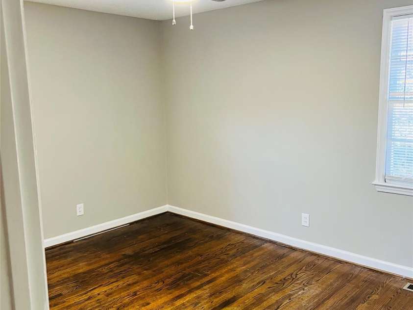 3701 Tipperary Place, Charlotte, NC 28215.  MLS# CAR4255972, YatesRealty ID 18674. 