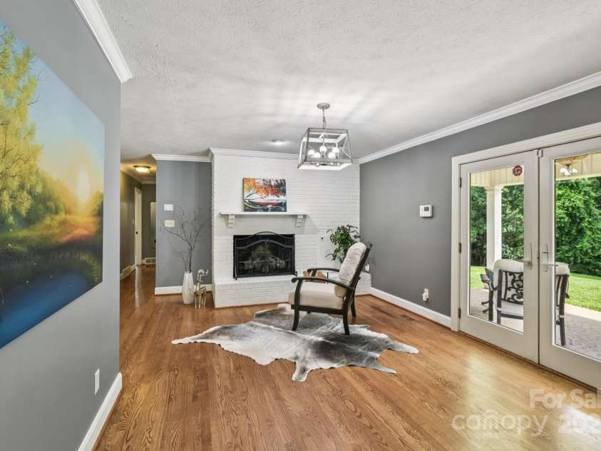 350 Pritchard Road, Candler, NC 28715.  MLS# CAR4268316, YatesRealty ID 18675. 
