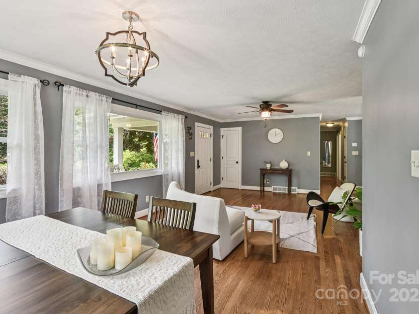 350 Pritchard Road, Candler, NC 28715.  MLS# CAR4268316, YatesRealty ID 18675. 