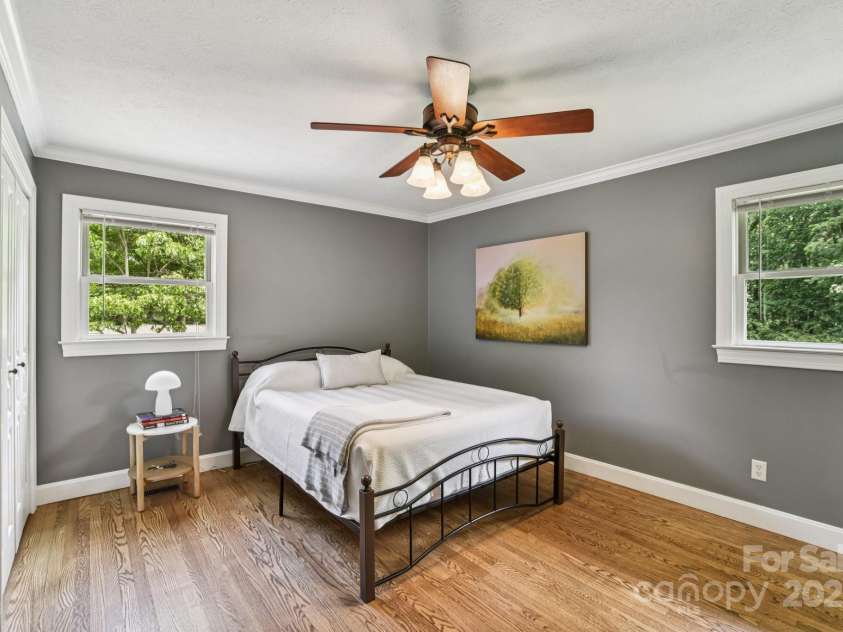 350 Pritchard Road, Candler, NC 28715.  MLS# CAR4268316, YatesRealty ID 18675. 
