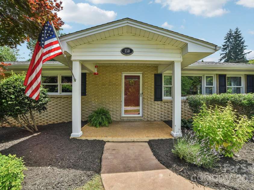 350 Pritchard Road, Candler, NC 28715.  MLS# CAR4268316, YatesRealty ID 18675. 