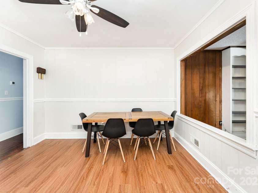 1107 Fairfield Drive, Gastonia, NC 28054.  MLS# CAR4268729, YatesRealty ID 18676. 