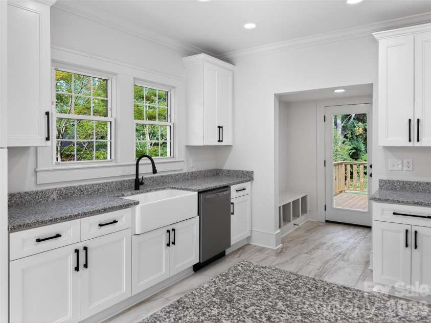 262 Pleasant Street, Spindale, NC 28160.  MLS# CAR4377078, YatesRealty ID 18676. 