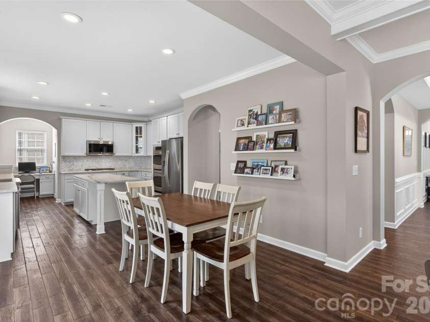 8028 Penman Springs Drive, Waxhaw, NC 28173.  MLS# CAR4364324, YatesRealty ID 18677. 