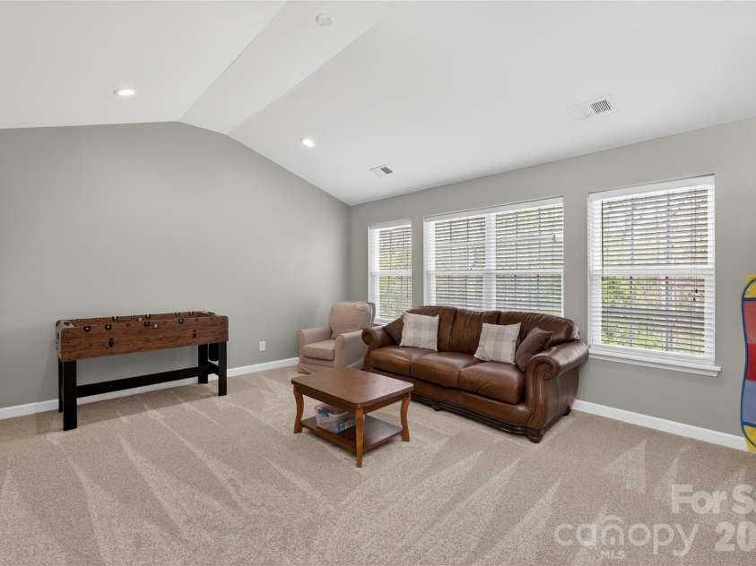 8028 Penman Springs Drive, Waxhaw, NC 28173.  MLS# CAR4364324, YatesRealty ID 18677. 