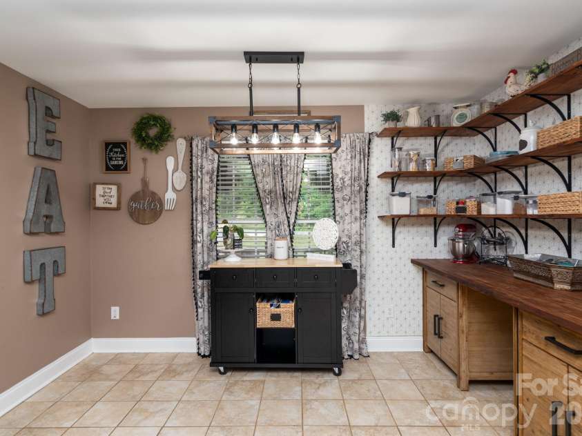 1091 ROLLINGWOOD Drive, Claremont, NC 28610.  MLS# CAR4374455, YatesRealty ID 18678. Kitchen