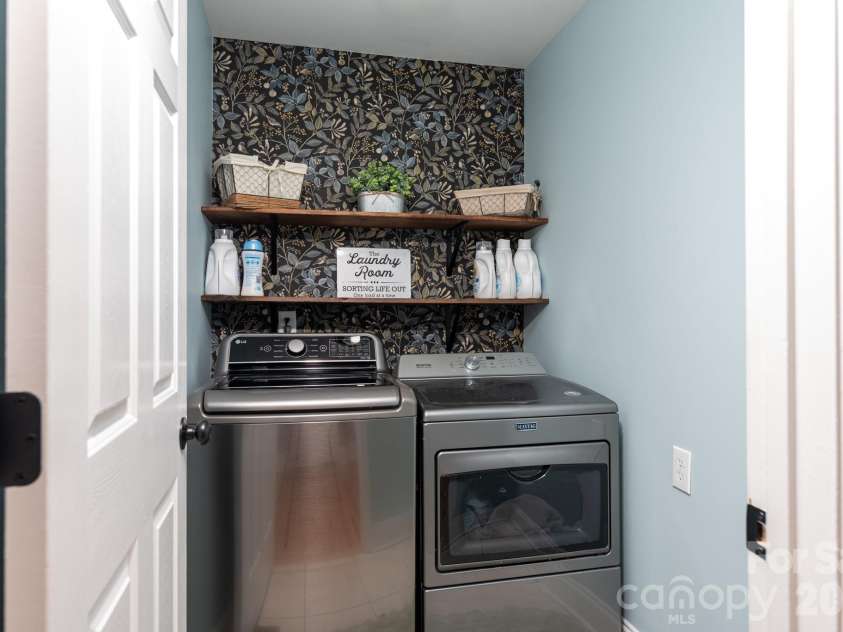1091 ROLLINGWOOD Drive, Claremont, NC 28610.  MLS# CAR4374455, YatesRealty ID 18678. Laundry on main 