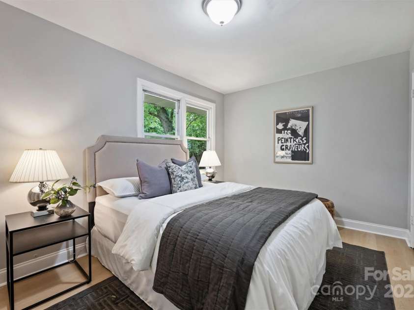 1709 Masonic Drive, Charlotte, NC 28205.  MLS# CAR4306765, YatesRealty ID 18678. 