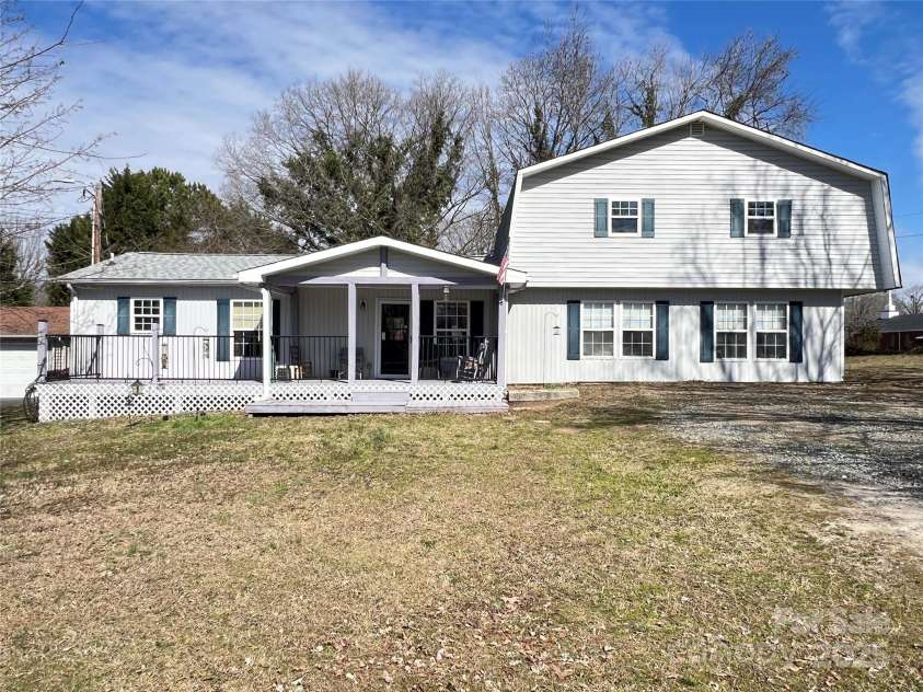 1905 Clay Street, Kannapolis, NC 28083.  MLS# CAR4227003, YatesRealty ID 1868. 
