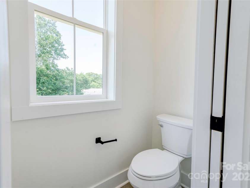 102 Starmount Drive, Kings Mountain, NC 28086.  MLS# CAR4268900, YatesRealty ID 18681. 