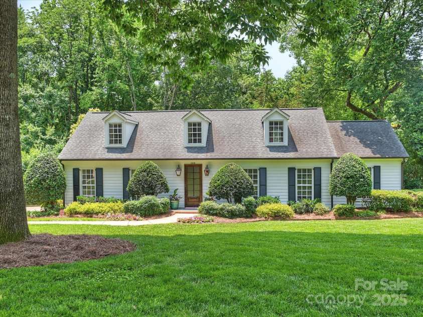 2919 Wickersham Road, Charlotte, NC 28211.  MLS# CAR4263268, YatesRealty ID 18682. Front Exterior