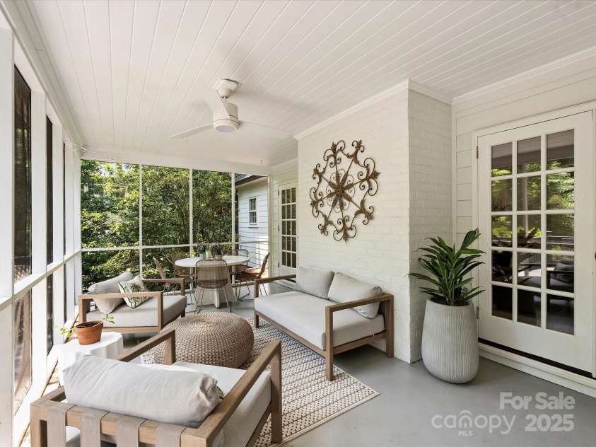 2919 Wickersham Road, Charlotte, NC 28211.  MLS# CAR4263268, YatesRealty ID 18682. Screened Porch