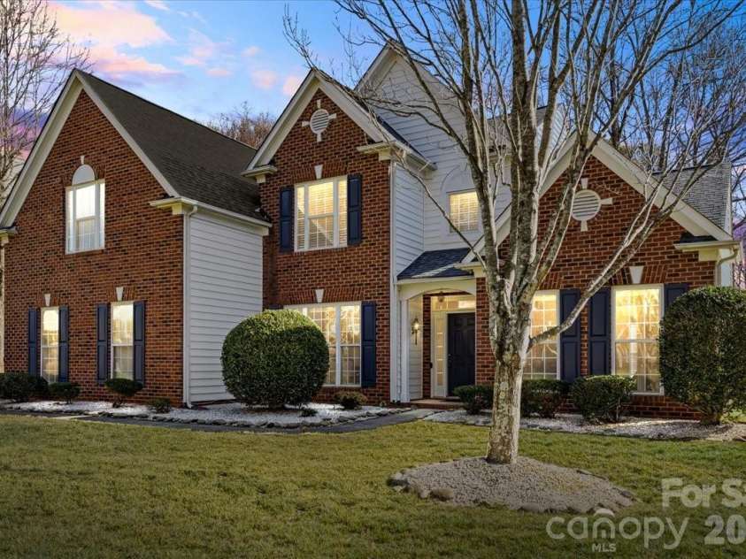 9825 Zackery Avenue, Charlotte, NC 28277.  MLS# CAR4349250, YatesRealty ID 18682. 