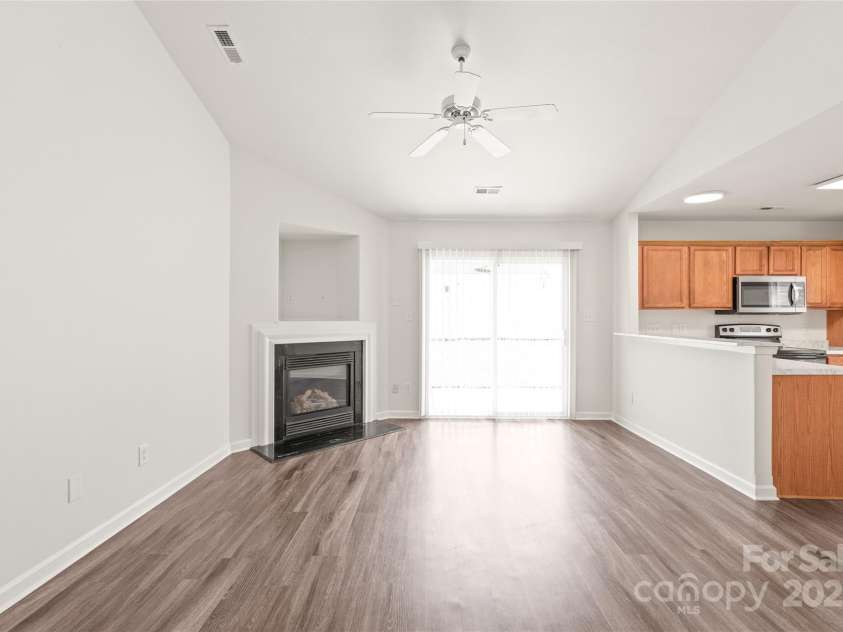 13408 Golden Apple Court, Charlotte, NC 28215.  MLS# CAR4258814, YatesRealty ID 18683. 