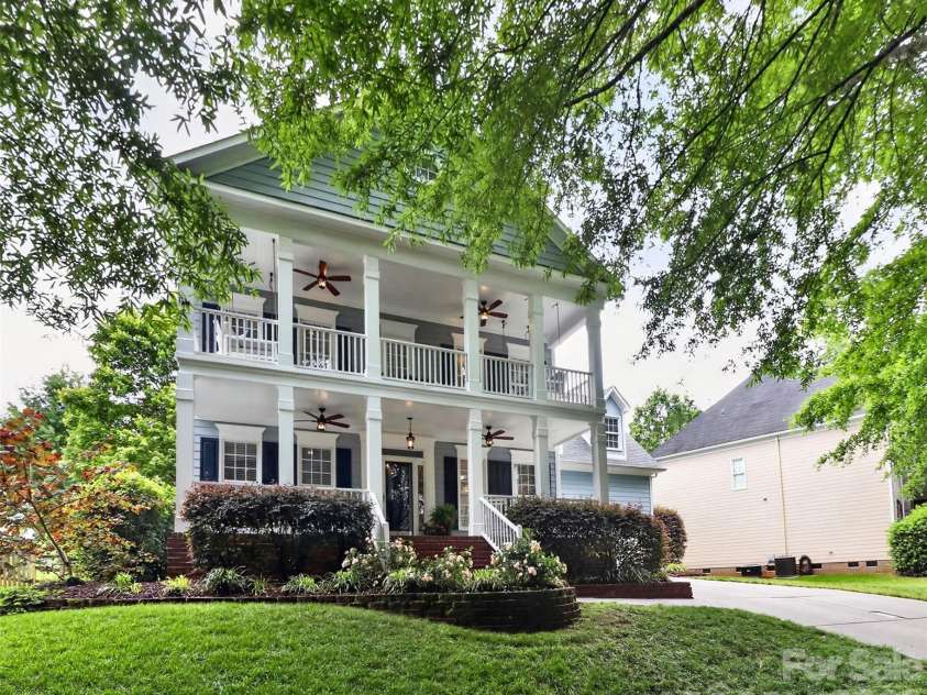 16147 Glen Miro Drive, Huntersville, NC 28078.  MLS# CAR4364348, YatesRealty ID 18683. 