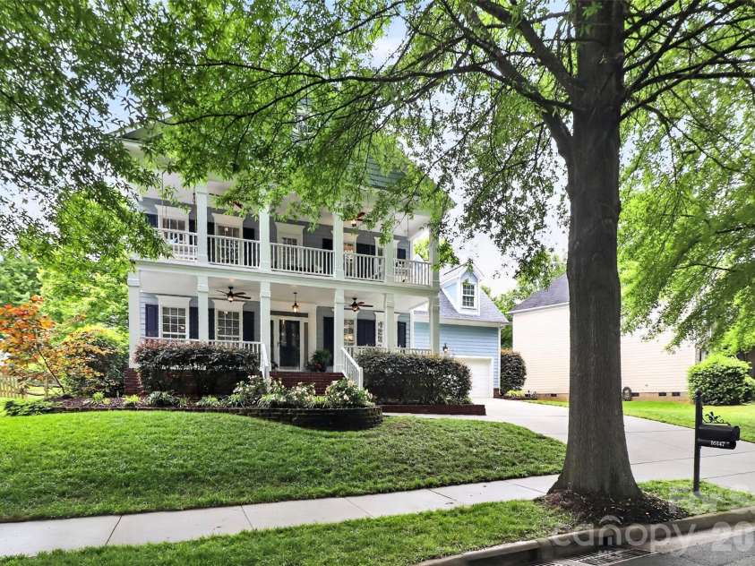 16147 Glen Miro Drive, Huntersville, NC 28078.  MLS# CAR4364348, YatesRealty ID 18683. 